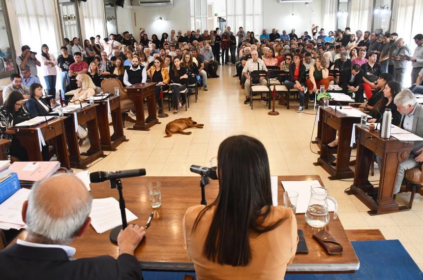 El Concejo vota el archivo del proyecto de fibra oacuteptica de Clariacuten