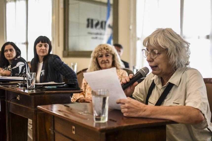 Reclamaron por el desmantelamiento de poliacuteticas de geacutenero