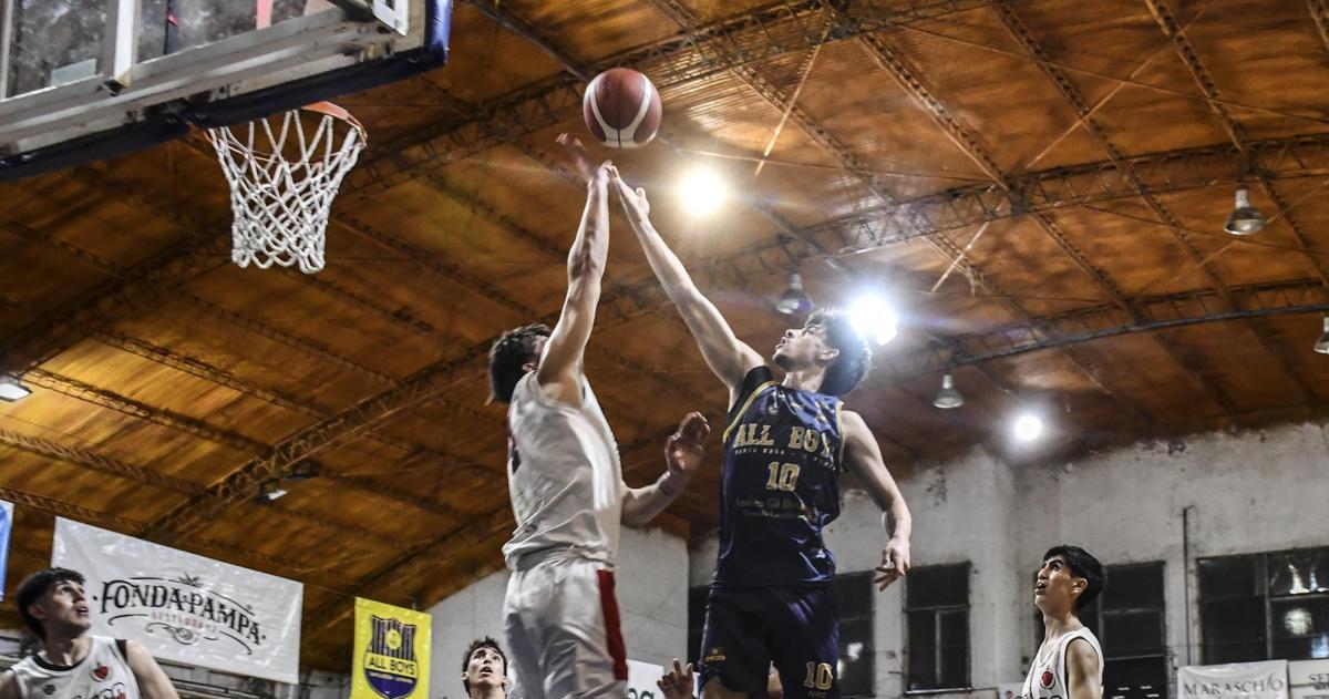 El Auriazul sigue prendido en el torneo