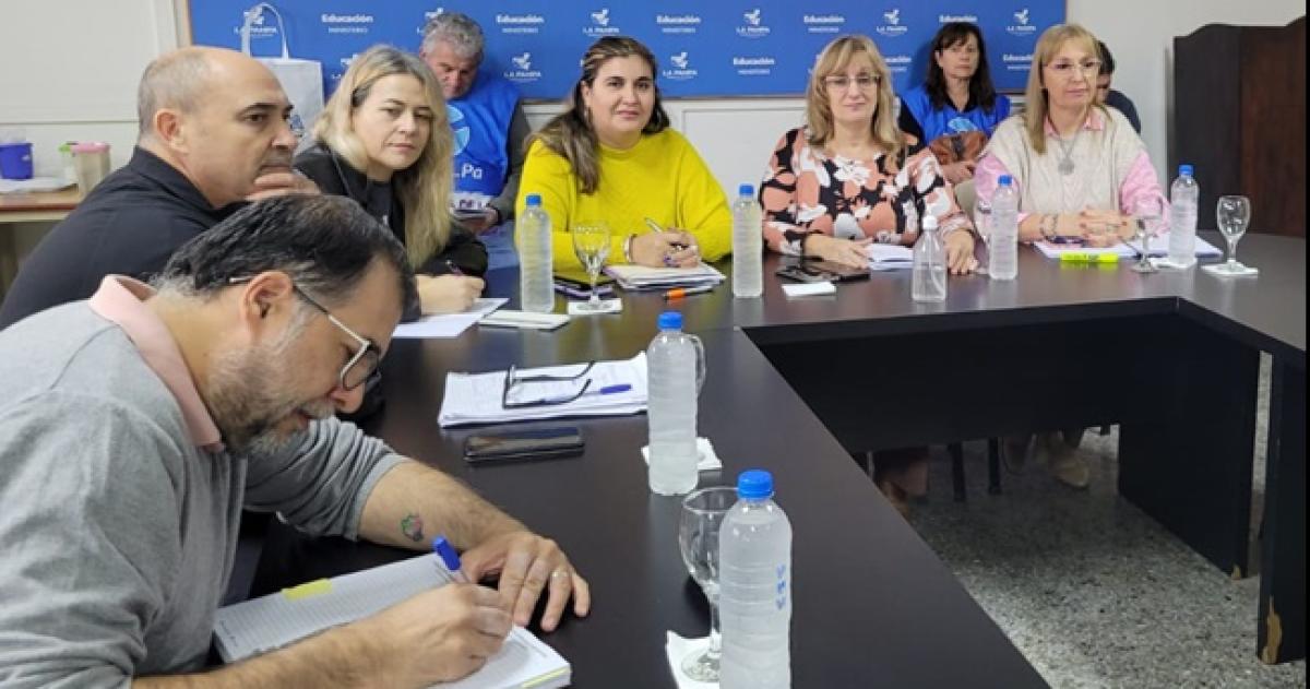 UTELPa pidió convocar a la paritaria para definir los aumentos al salario para fin de año