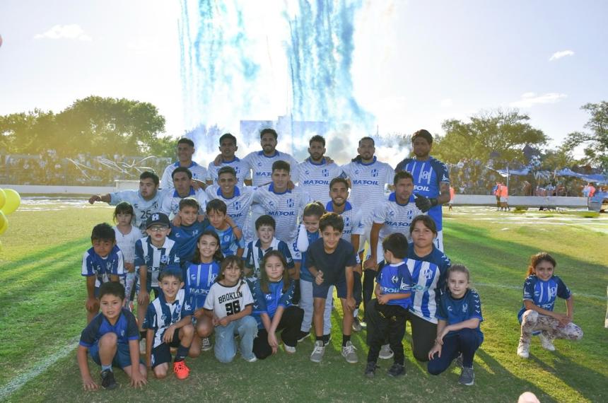 Alvear se quedó con el primer partido de la serie final (FB Alvear FBC)