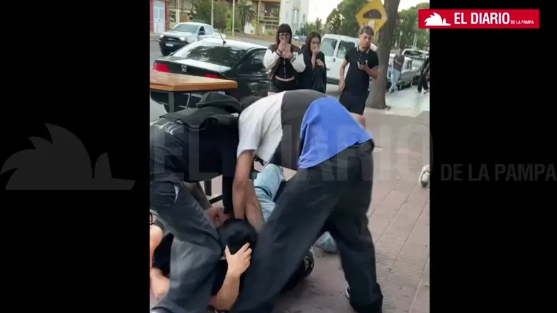 Otra vez escenas violentas a la salida de Harrison