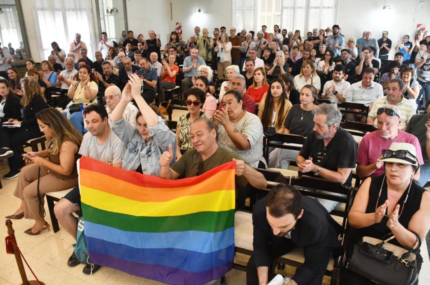 Santa Rosa se defiende con dignidad pero se asoma un tiempo de censura 