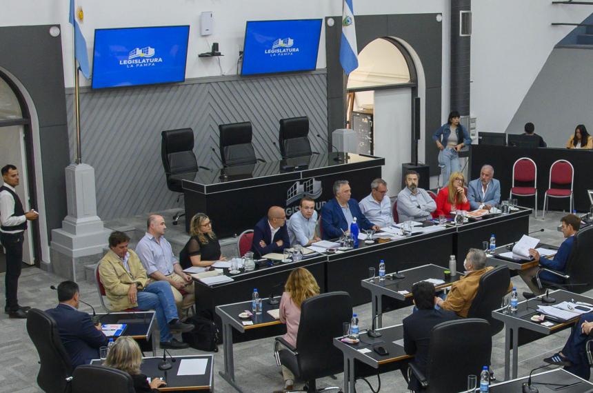 El secretario general de la Gobernación José Vanini explicó cómo su usa el presupuesto de su rea