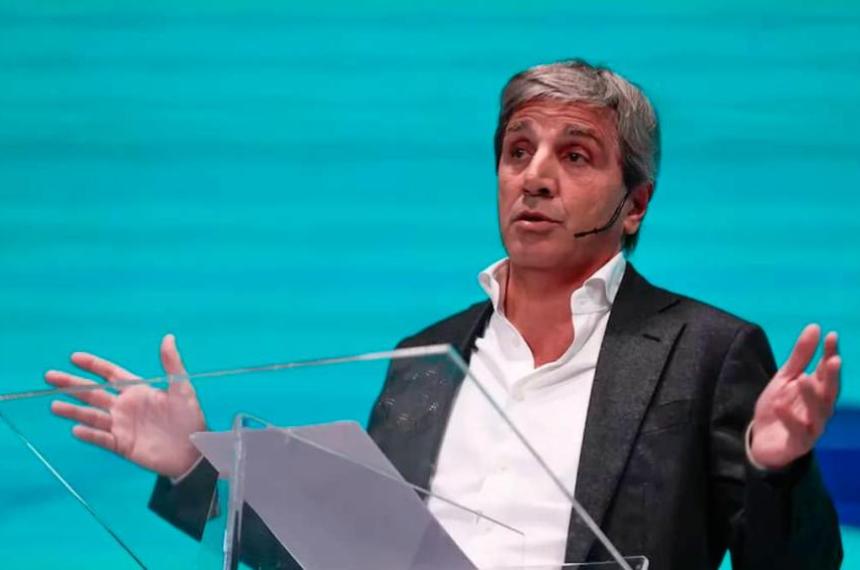 El Gobierno mostroacute superaacutevit en octubre y avanza hacia la meta fiscal anual