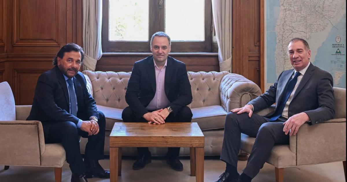 Santilli comienza la semana con reuniones con gobernadores