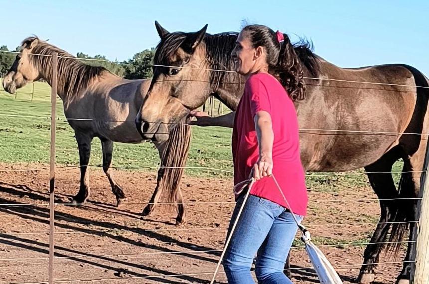 Bibiana Calvo y su labor con la equinoterapia