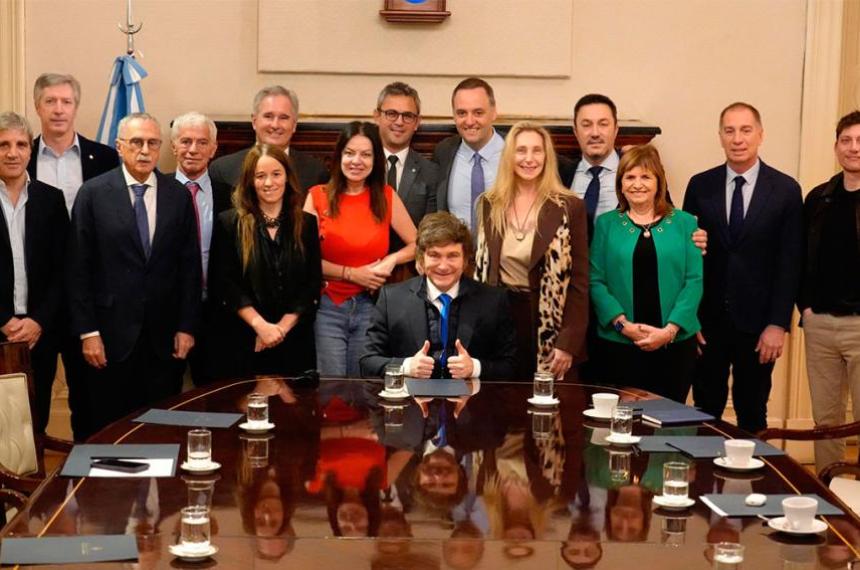 La mesa poliacutetica de Milei analizoacute apoyos y definioacute la estrategia para asegurar el Presupuesto 2026