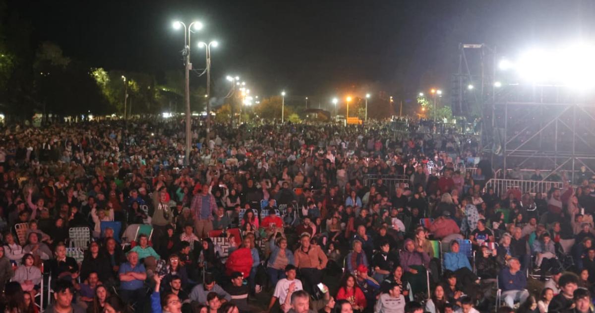 La celebración del 120� aniversario convocó a una multitud