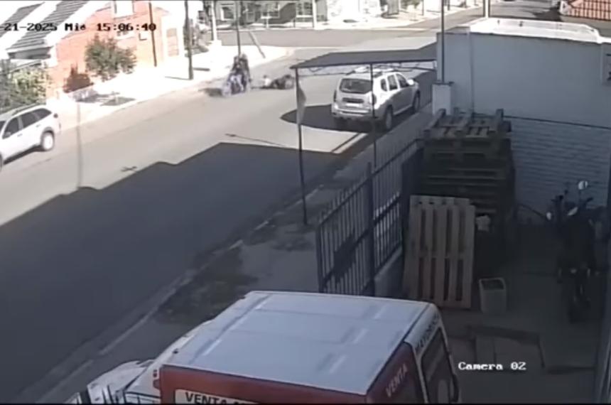 El violento episodio quedó registrado por las cmaras de seguridad