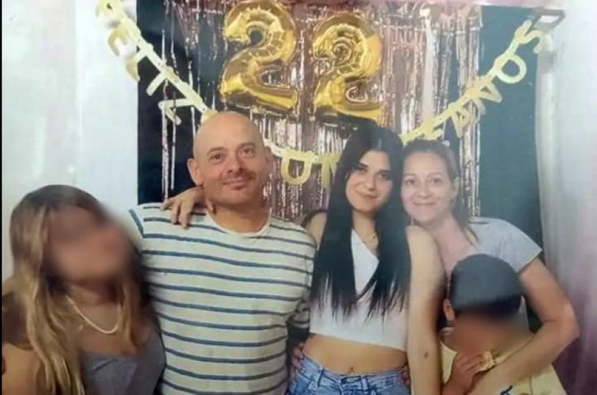 Alejandra Falcón recordó a Lía junto a su familia en su cumpleaños 22
