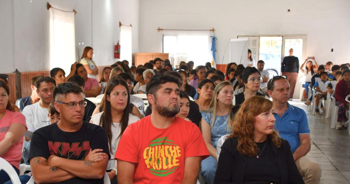 El encuentro fue organizado por el Colegio Gobernador Duval