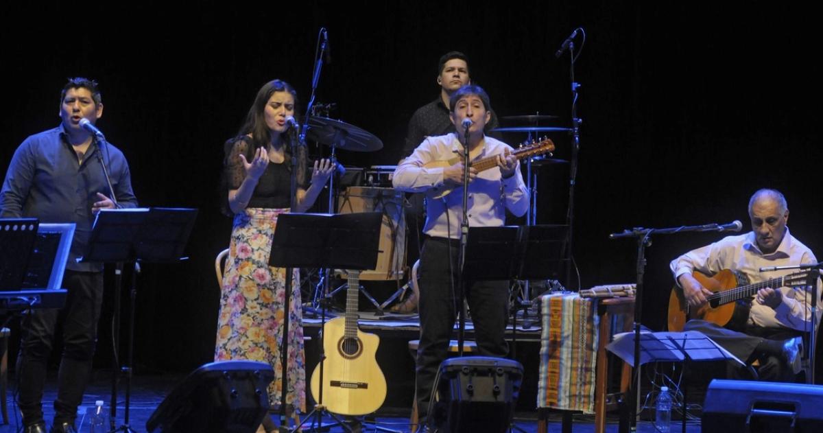 El grupo musical actuó anoche en Medasur