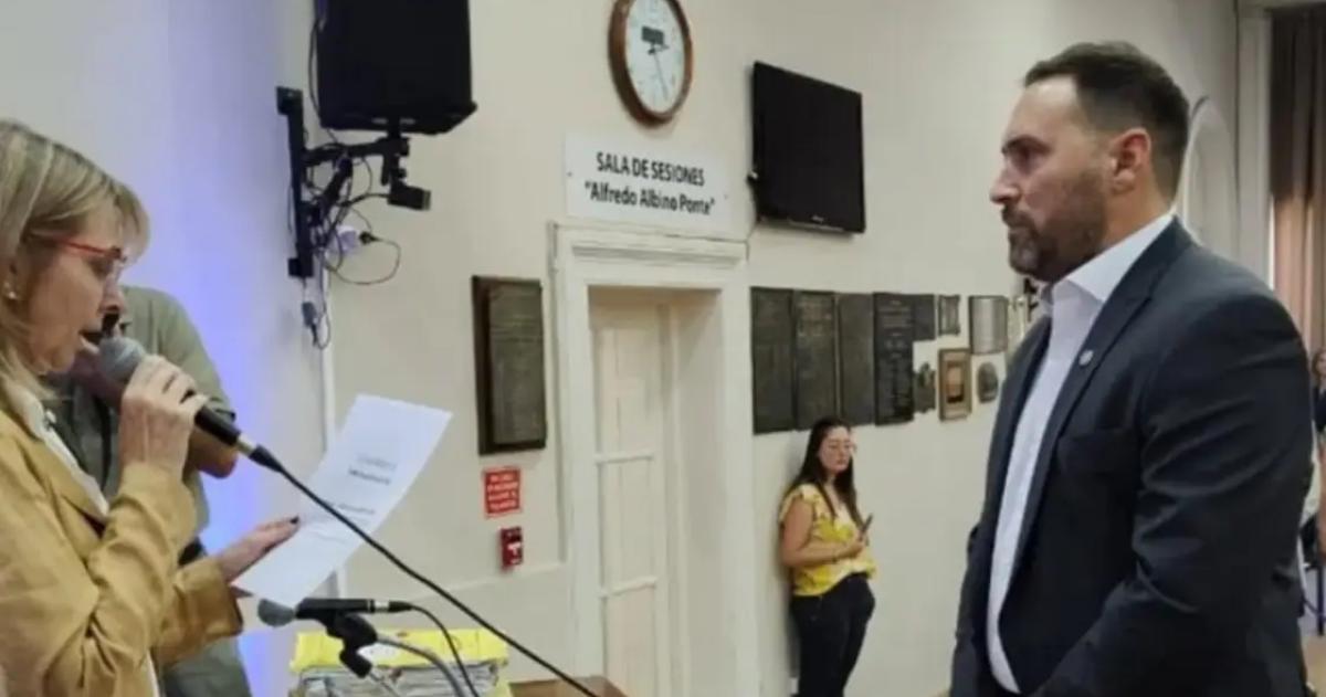 El concejal oficialista de Bahía Jonatan Arce Se negó a un test y después renunció