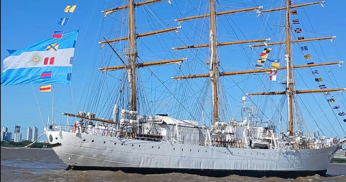 La Fragata Libertad al regreso de otro emblemtico viaje escuela que se inició el 7 de junio