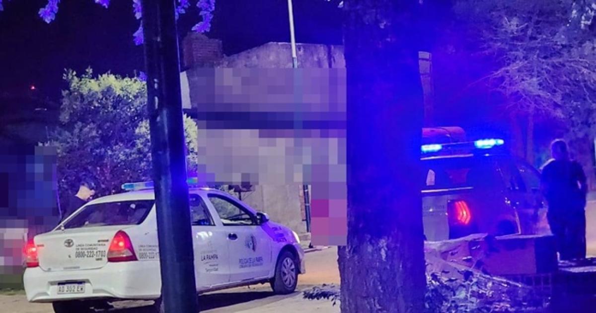 Un patrullero resultó dañado en el violento episodio