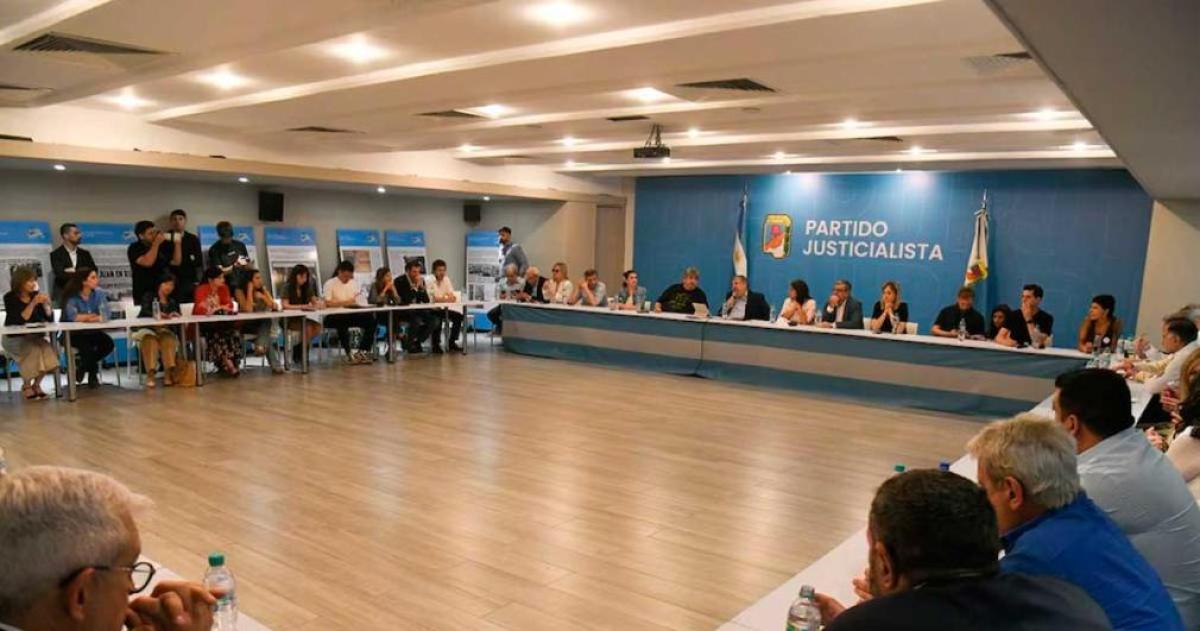 El peronismo aceptaraacute el debate y llevaraacute proyectos propios para discutir la reforma laboral