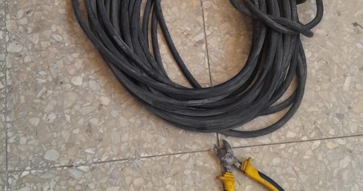 Demoran a un ladroacuten que intentaba robar cables de una obra