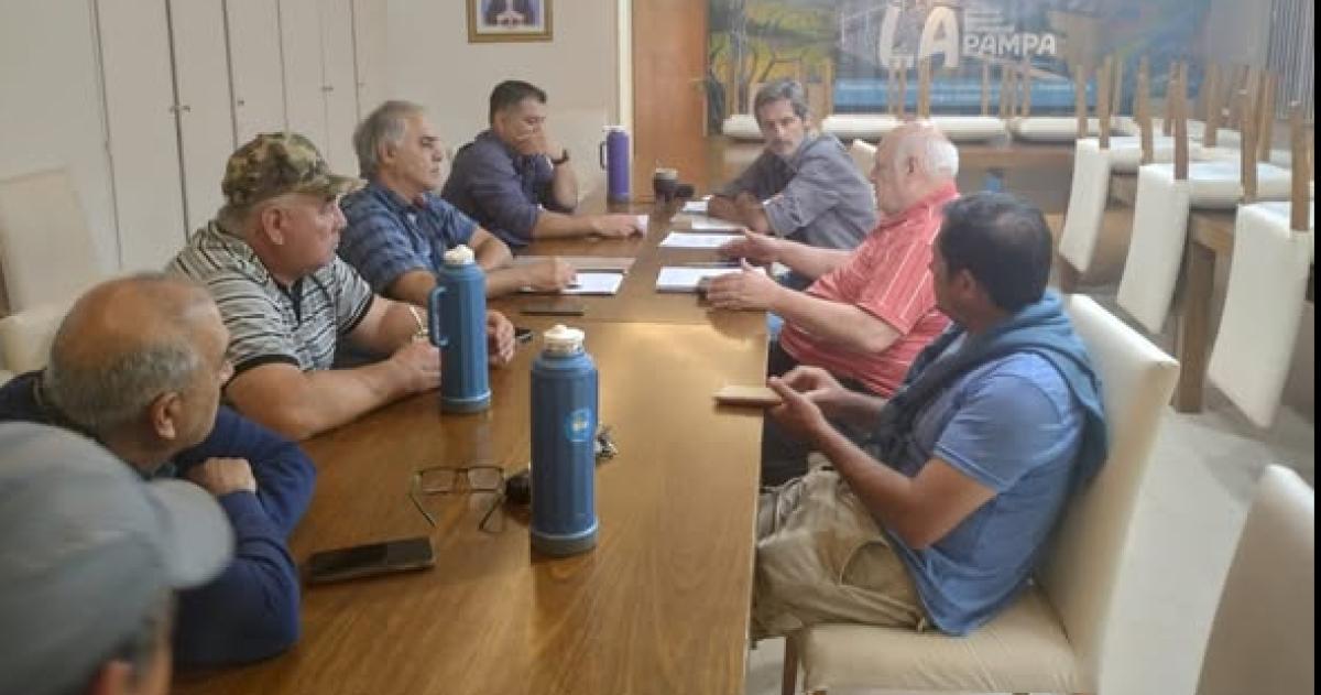 Luz y Fuerza destacoacute avances en la paritaria sectorial de la APE y pasoacute a cuarto intermedio