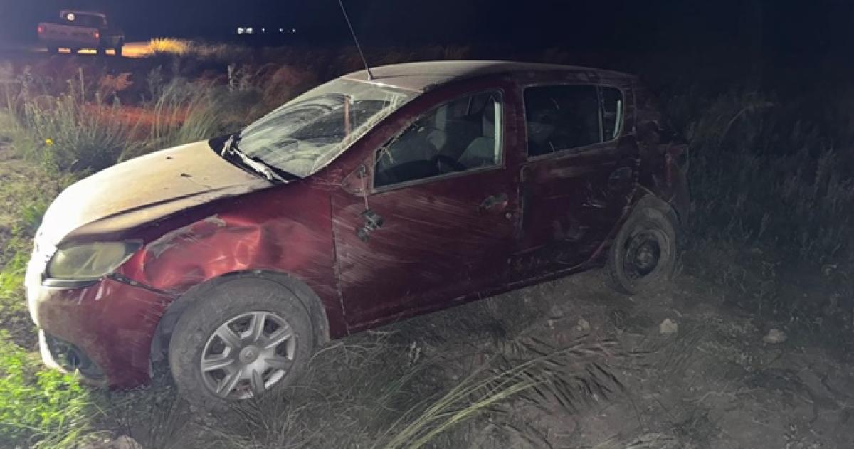 Los ocupantes del Renault Sandero sufrieron lesiones leves