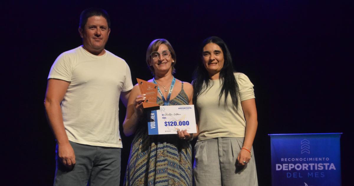 Evelyn Nowak la mejor de octubre