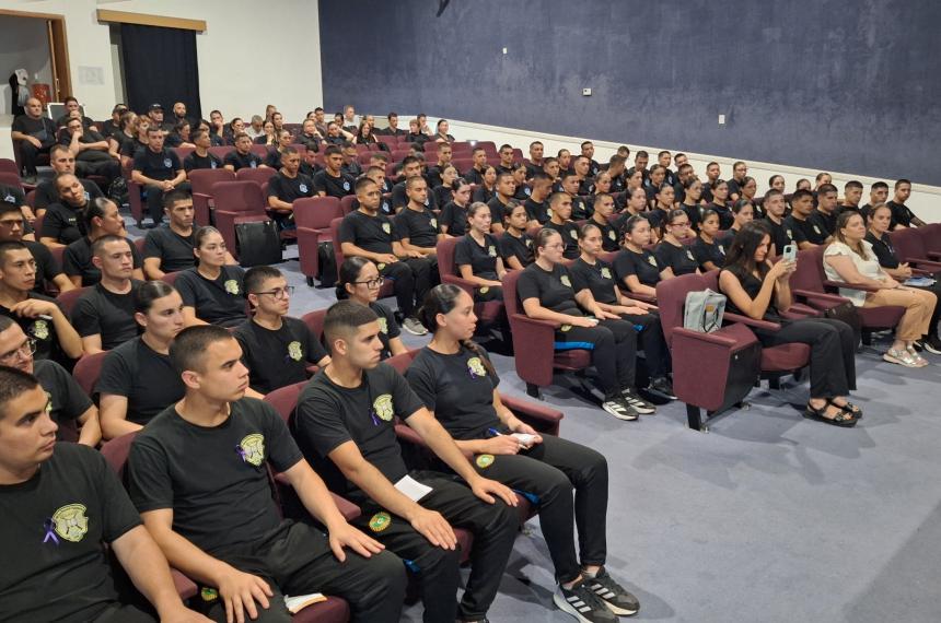 Capacitacioacuten policial en la Ley Micaela