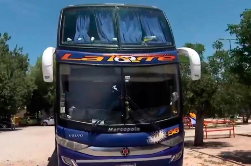 Asalto comando a turistas argentinos en Chile- interceptaron un micro y robaron a casi la mitad de los pasajeros