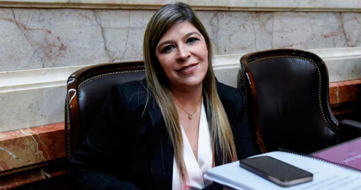 Veroacutenica Razzini se incorpora a La Libertad Avanza y el oficialismo queda a cuatro bancas de la primera minoriacutea en Diputados