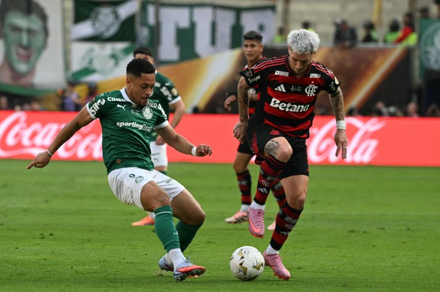 Palmeiras y Flamengo se enfrentan en el Estadio Monumental de Lima