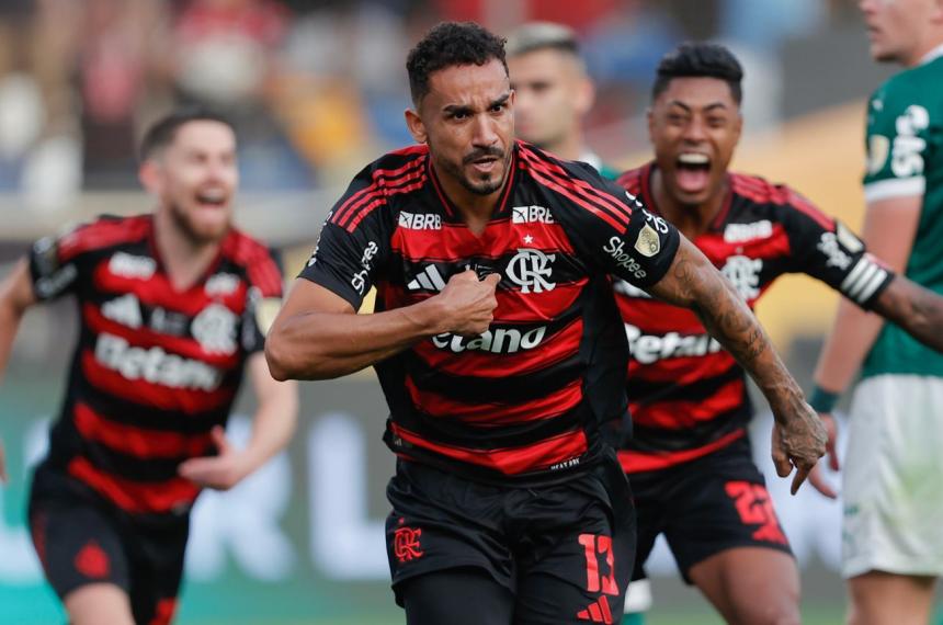 Danilo le dio el título al Mengao en Lima