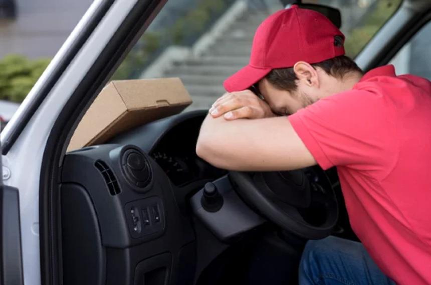 Segn un estudio el ingreso por pedido es de 2553 pesos Y se necesitan 461 mensuales para superar la línea de la pobreza