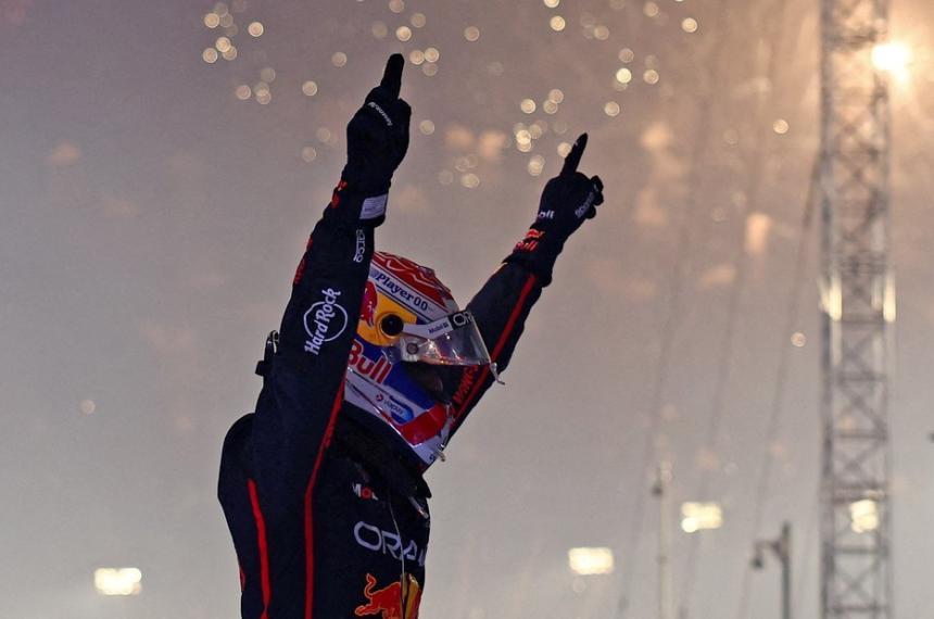 Max Vestappen otra vez mostró la fibra de campeón Furia de Piastri y Norris