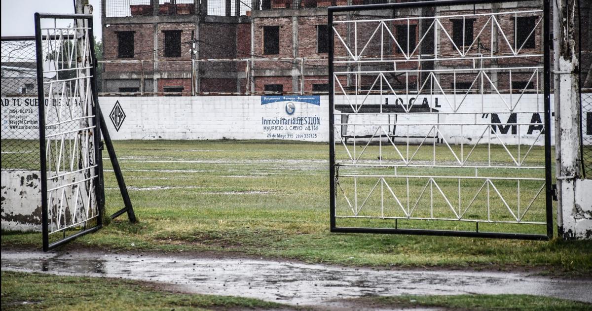 El Mateo Calderón no presentaba condiciones aptas para la disputa del partido