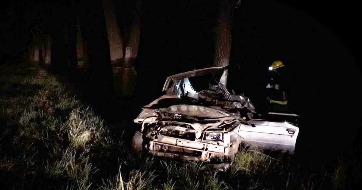 El Renault 9 embestido en la ruta 5 en el kilómetro 597