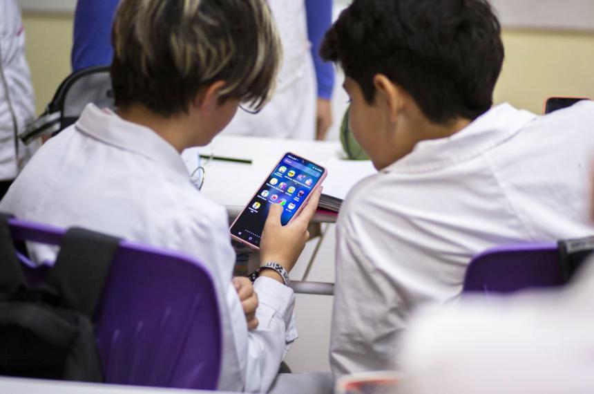 La regulación también recomienda restricciones para adultos