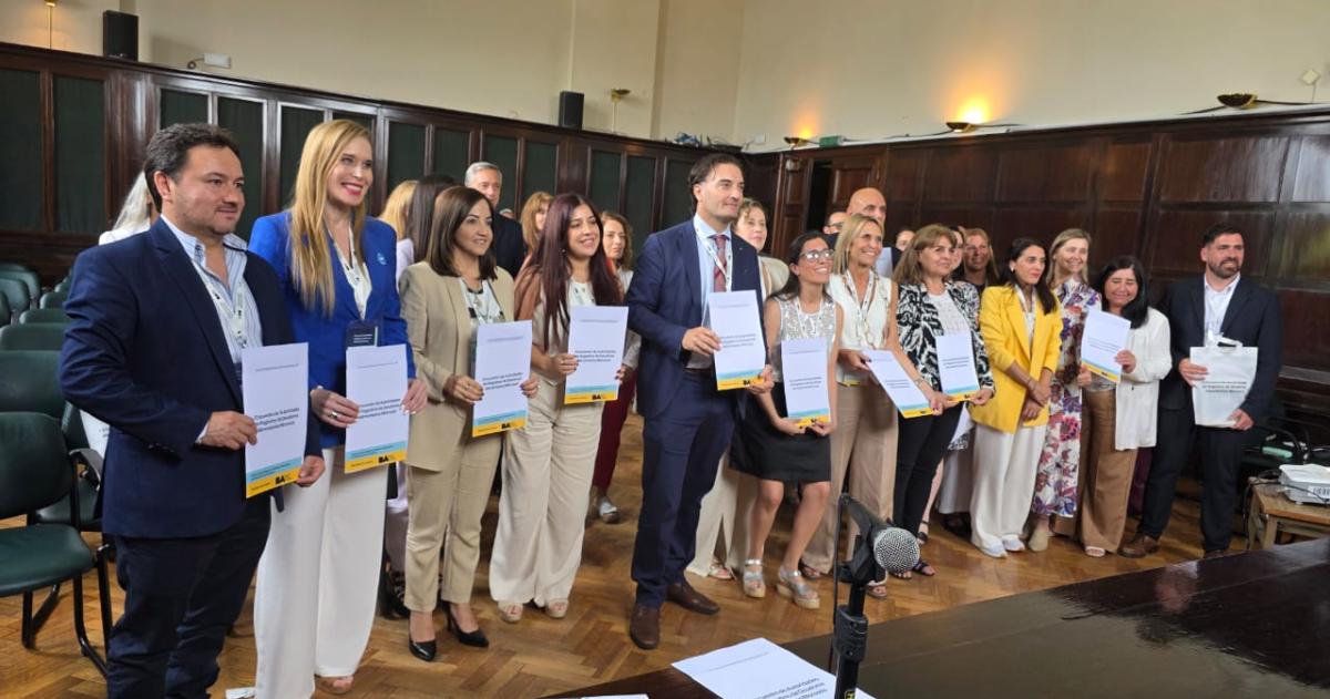 Se hizo un histoacuterico primer encuentro de Registros de Deudores Alimentarios