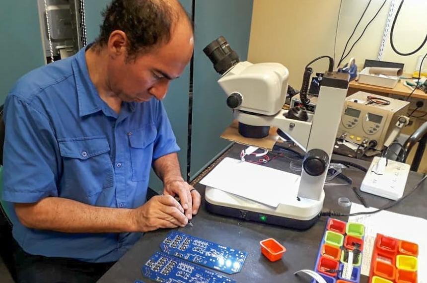 De Santa Rosa al mundo- el ingeniero que llegoacute a los 1000 equipos de agua inteligente online