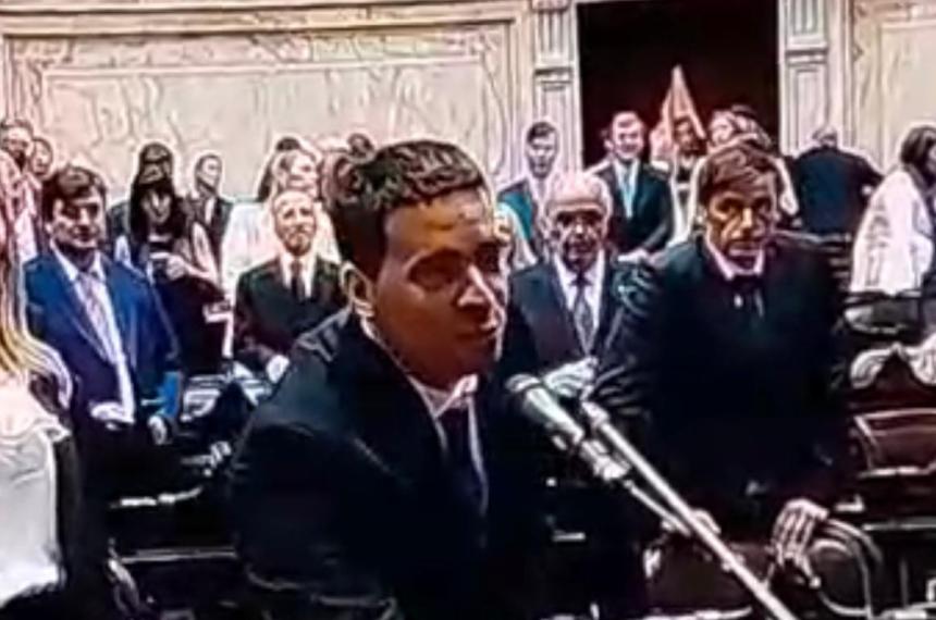 Adiran Ravier juró y se define como el primer diputado nacional liberal por La Pampa