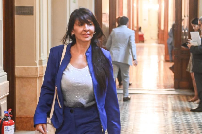 Lorena Villaverde renunció a la banca del Senado por Río Negro Sigue de diputada