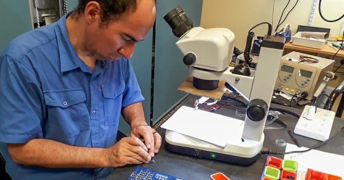 De Santa Rosa al mundo- el ingeniero que llegoacute a los 1000 equipos de agua inteligente online