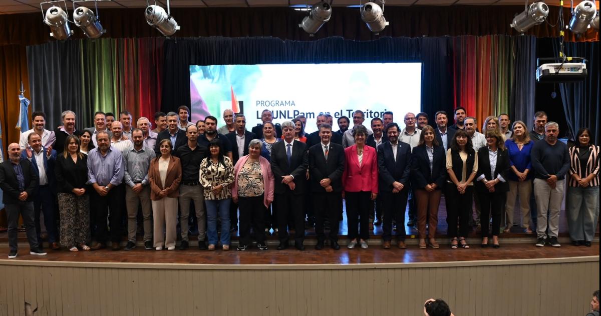 Franja Morada banca UNLPam en el Territorio- democratiza la Universidad