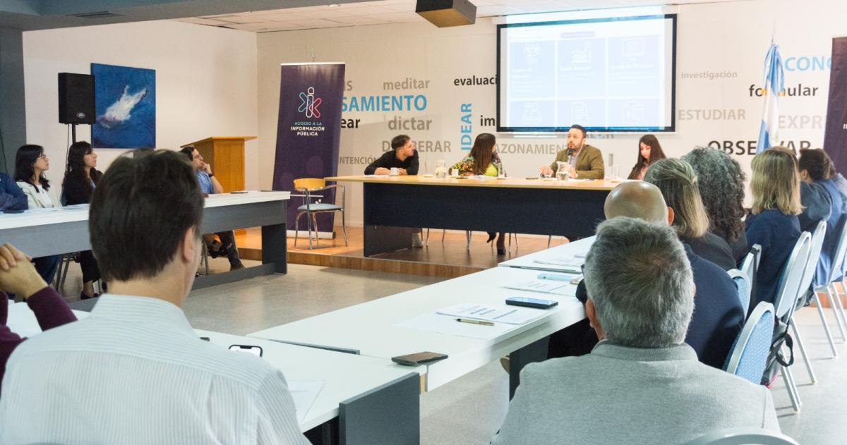 Cumbre de referentes para aplicar la ley de Acceso a la Informacioacuten Puacuteblica