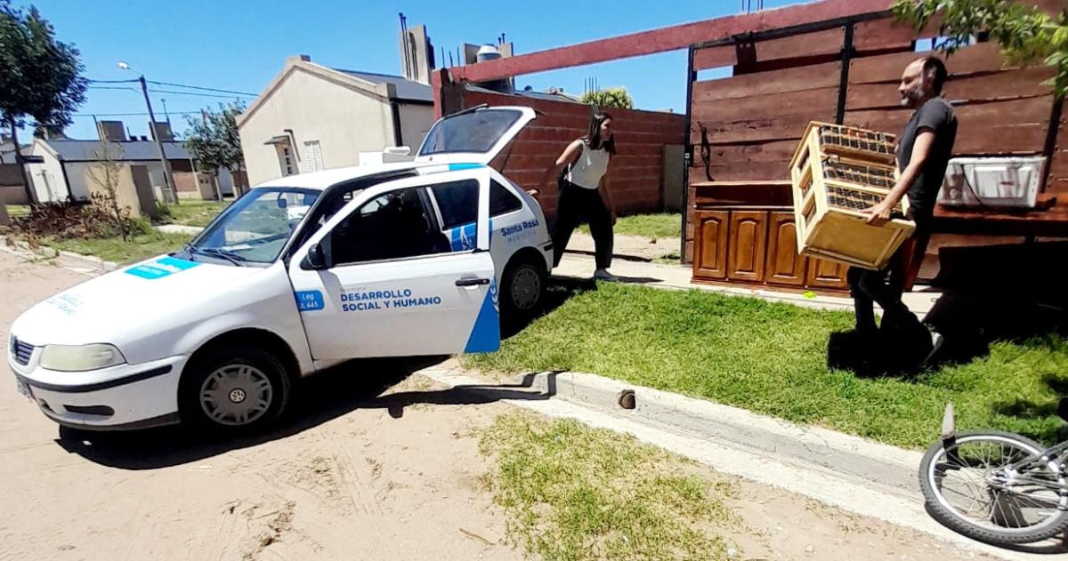 Desalojaron a una madre con dos nintildeos- Es una injusticia