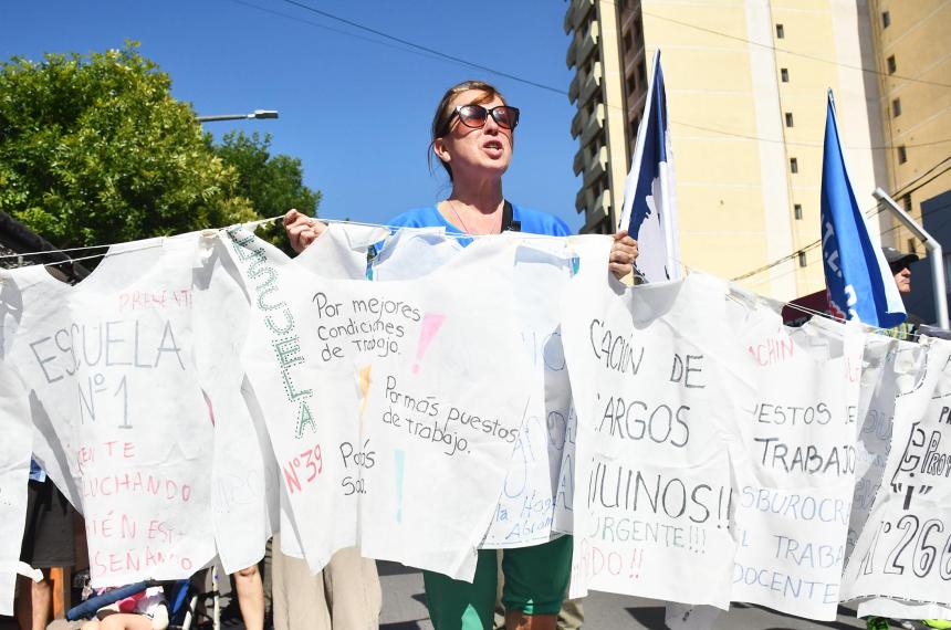 Paro docente y marcha en Santa Rosa- No queremos maacutes ajuste