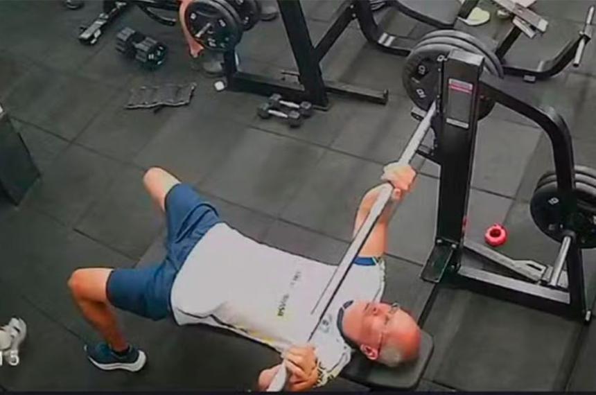 Murioacute un hombre tras un accidente con una barra durante un press de banca en un gimnasio