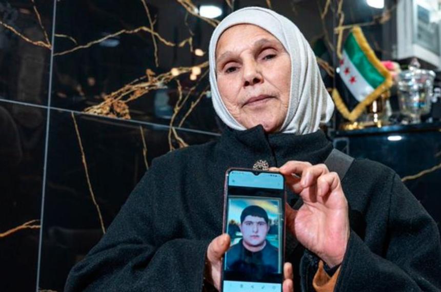 Documentos filtrados exponen maacutes de 10000 muertes bajo custodia del reacutegimen de Bashar al Assad