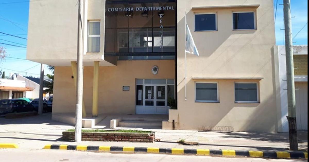 La familia concurrió a la Departamental Realicó para agradecer el accionar de un policía