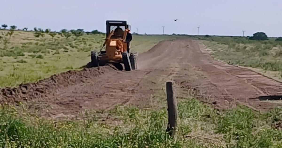 Los trabajos se realizan en conjunto entre el municipio Defensa Civil y bomberos de Bernasconi