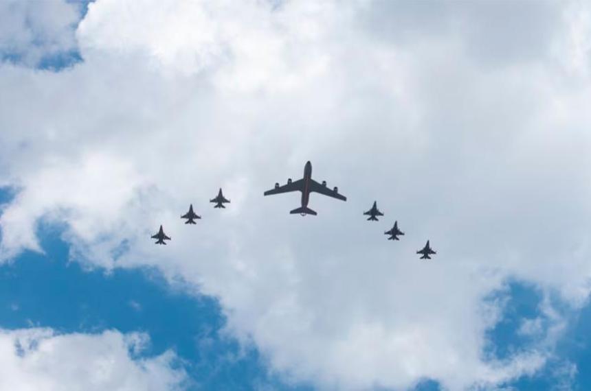 Llegaron los primeros seis F-16 y Milei los presentaraacute este saacutebado en Riacuteo Cuarto