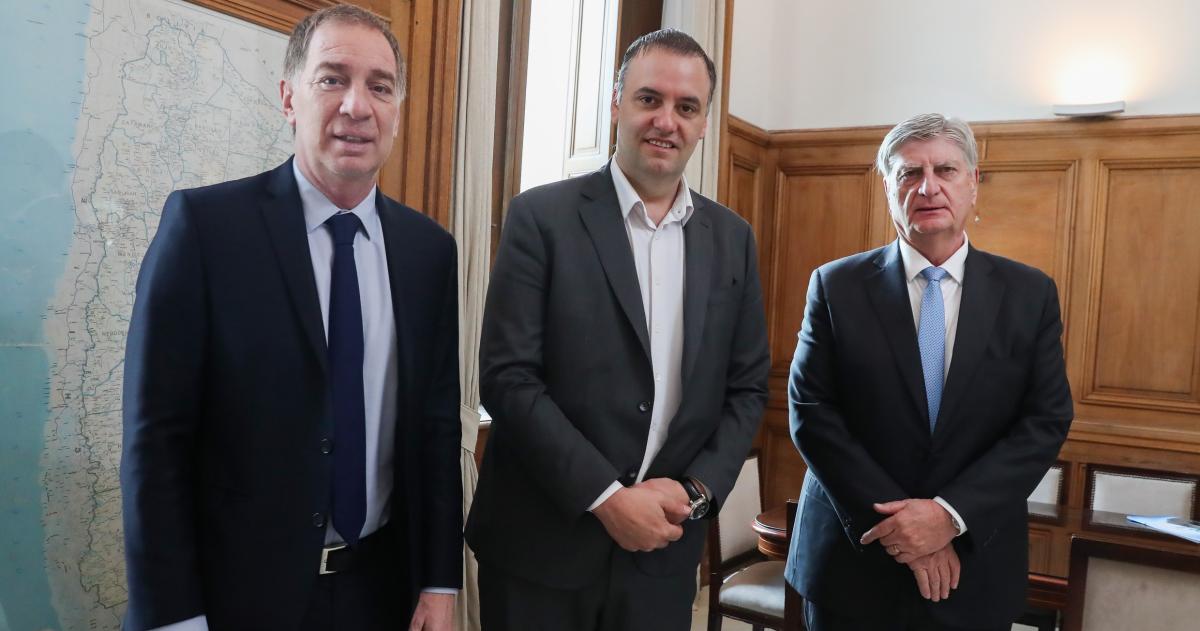 Ziliotto reclamoacute la deuda a La Pampa frente a Santilli y Adorni